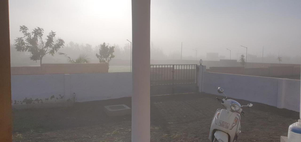 Krishna Farm & Forest Villa Bhuj Luaran gambar