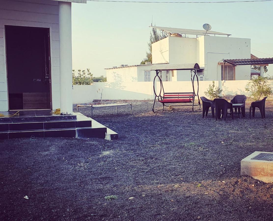 Krishna Farm & Forest Villa Bhuj Luaran gambar