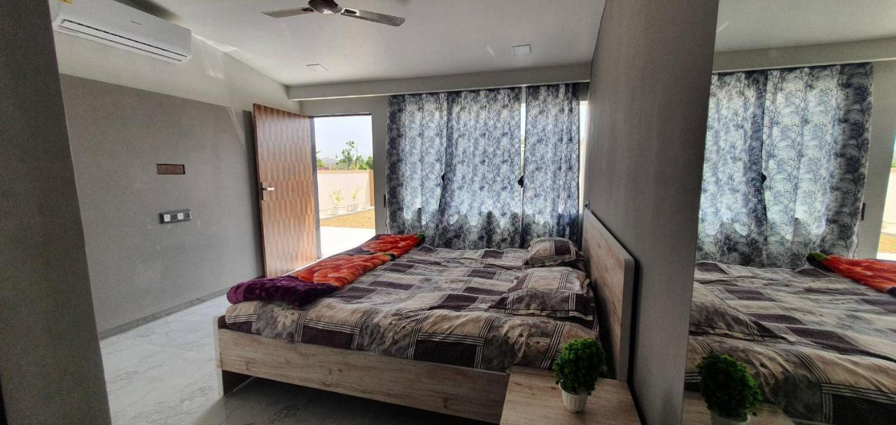 Krishna Farm & Forest Villa Bhuj Luaran gambar