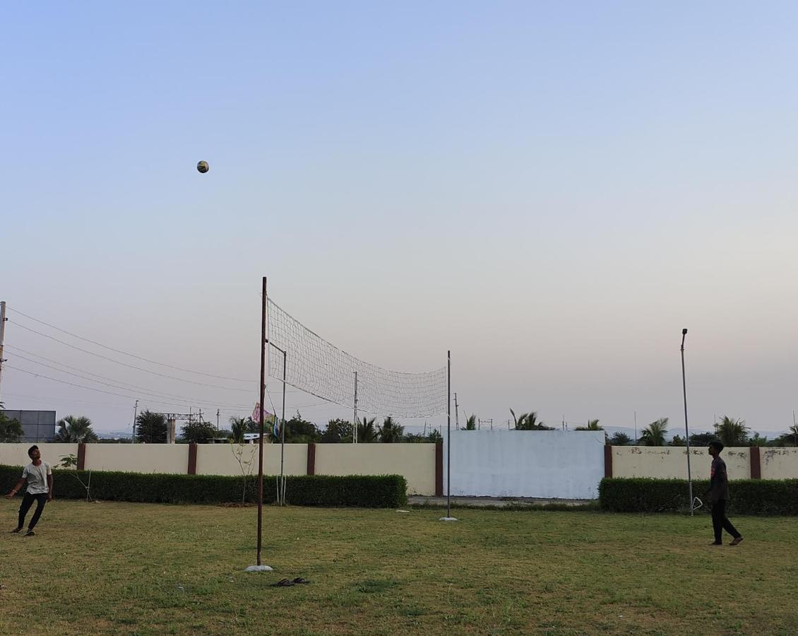 Krishna Farm & Forest Villa Bhuj Luaran gambar