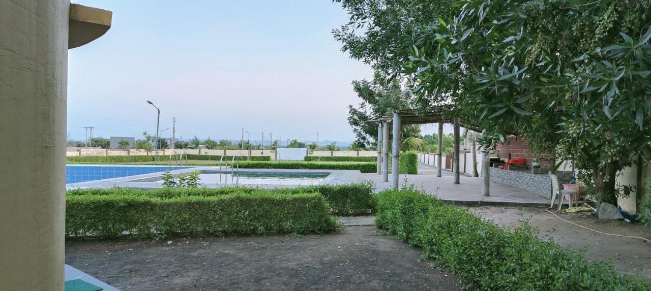 Krishna Farm & Forest Villa Bhuj Luaran gambar