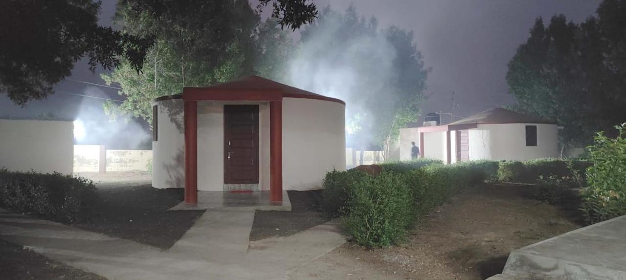 Krishna Farm & Forest Villa Bhuj Luaran gambar