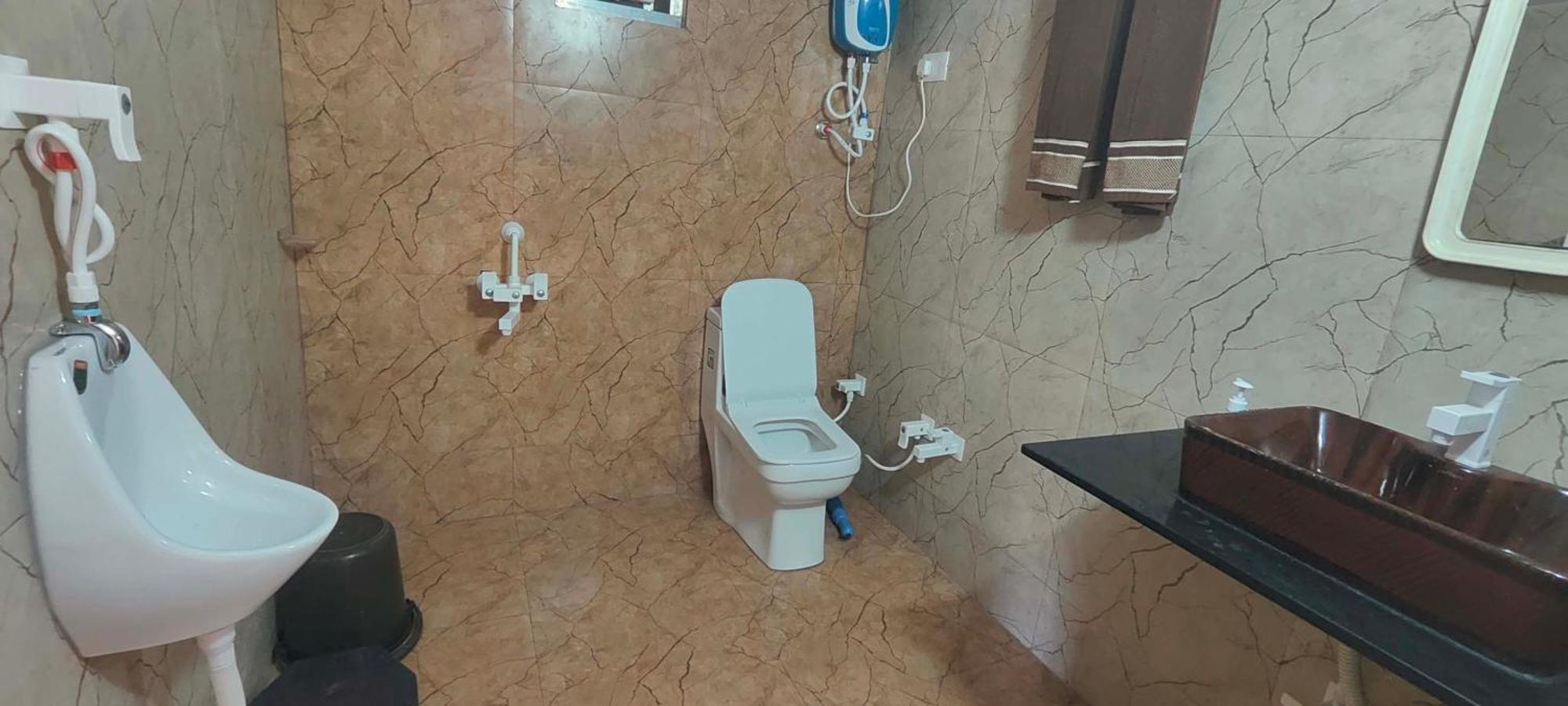 Krishna Farm & Forest Villa Bhuj Bilik gambar